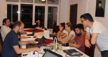 Studenții bucureșteni  fac jurnalism la Dervent - 2