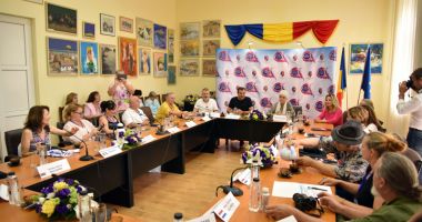 Stire din Cultură-Educație : Iubești pictura? Hai la tabăra de la Medgidia dedicată lui Lucian Grigorescu