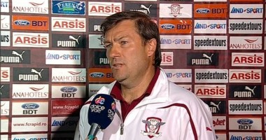 Stire din Sport : Tăbârcă rămâne antrenorul Rapidului