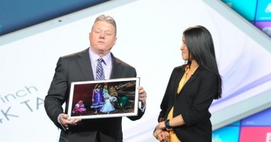 Stire din Diverse : Panasonic lansează o tabletă de 20 de inci. Vezi aici cât va costa