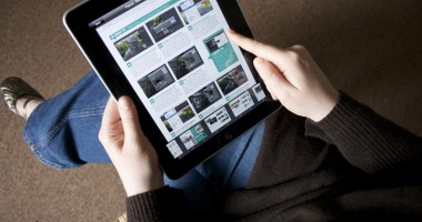 Stire din Sănătate : Cum îți poate afecta sănătatea utilizarea tabletelor digitale tactile