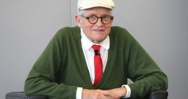 Stire din Actualitate : Un tablou de David Hockney, vândut la licitaţie cu 24 de milioane de lire sterline