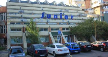 Tăieri de copaci cu scandal, în Constanța. "Chiar dacă un copac este verde,  nu înseamnă că nu prezintă un pericol" - 4