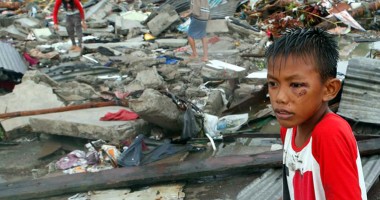 Stire din Social : Crucea Roșie lansează un apel umanitar pentru victimele taifunului care a devastat Filipine