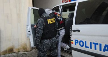 Reținut de polițiști după ce a tâlhărit o femeie de 60 de ani