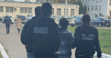 Stire din Eveniment : Scandal pe stradă în Constanța. O femeie a agresat două persoane și a furat un telefon mobil