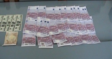 Stire din Eveniment : Jaf de 80.000 de euro cu promisiuni de sex nebun
