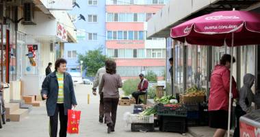Stire din Eveniment : Tâlharul care ataca femei în piața din Km 4 - 5, băgat după gratii