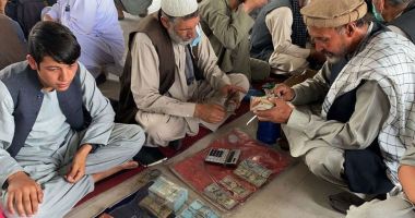 Stire din Actualitate : Talibanii au interzis folosirea banilor străini în Afganistan