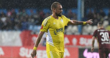 Stire din Sport : În ciuda vârstei, Gabi Tamaş nu duce lipsă de oferte