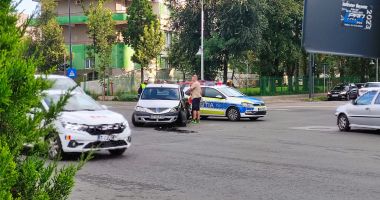 GALERIE FOTO. Accident rutier în intersecția bulevardului 1 Decembrie cu Ferdinand - 2
