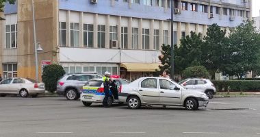 GALERIE FOTO. Accident rutier în intersecția bulevardului 1 Decembrie cu Ferdinand - 3