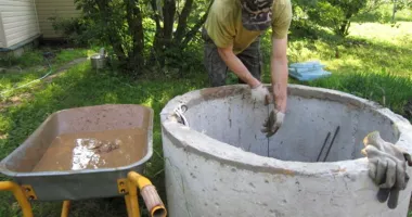 Stire din Eveniment : Tânăr de 25 de ani, mort după ce s-a electrocutat în timpul unor lucrări în curte
