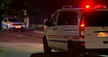 Stire din Eveniment : Adolescent înjunghiat după ceartă telefonică. Agresorul de 21 de ani a fost arestat preventiv