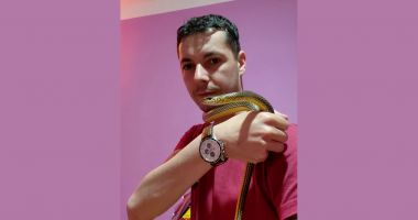 Stire din Eveniment : Tânăr de 36 de ani, găsit mort în casă. În locuință, oamenii legii au găsit mai mulți șerpi veninoși