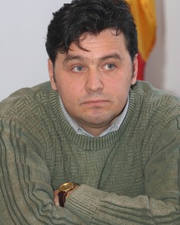 Stire din Politică-Administrație : SCHIMBĂRI PE LISTELE PDL CONSTANȚA / Tănase Barde ar putea candida la Senatul României