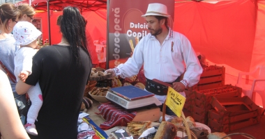 "Țăranii Dobrogeni" au dat lovitura cu produsele lor, la Târgul EXPOAGROUTIL - 11