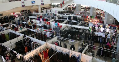 Stire din Economie : Târg de îmbrăcăminte și încălțăminte în Mamaia