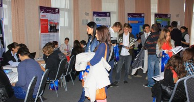 Stire din Cultură-Educație : 16 universități din lume vă așteaptă la Târgul "World Education"