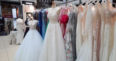 Rochii de mireasă de lux, bijuterii de mii de euro și limuzine de epocă, la Târgul pentru nunți - 6