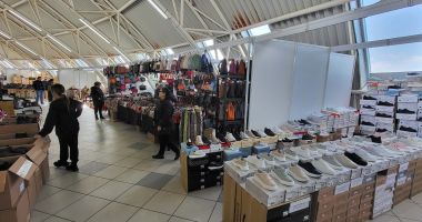 Patru zile de shopping! Constănţenii, atraşi de ofertele speciale ale târgului TINIMTEX - 6