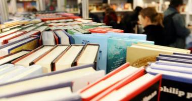 Stire din Cultură-Educație : Târgul de carte Gaudeamus, la cea de-a VII-a ediție
