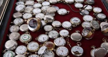 Stire din Cultură-Educație : Târg de artă și antichități în Piața Oidiu
