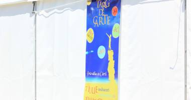Târg de carte,  pe faleza de la Cazino - 3