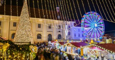 S-au deschis primele târguri de Crăciun în țară. Orașele care sunt deja asaltate de turiști - 2