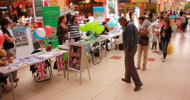 Stire din Cultură-Educație : Magicianul Emiliano, la Targul de Educație de la TOM