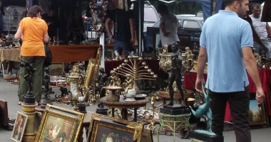 Stire din Cultură-Educație : Invitat surpriză la Târgul "Antica" de la Eforie Sud