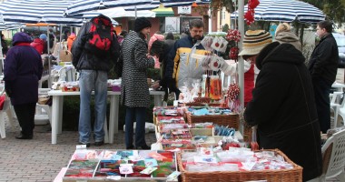Stire din Cultură-Educație : Târg de Mărțișoare la Muzeul de Artă Populară