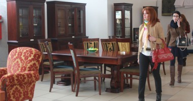 Stire din Economie : Surprize mari la Târgul de Mobilă din Mamaia. Iată care sunt "tendințele"