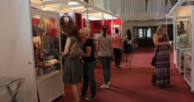 Târgul în care damele golesc portofelul domnilor - 9