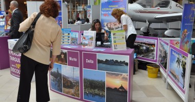 Stire din Economie : Târgul de Turism "Vacanța" / Tombolă cu super premii