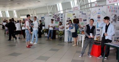 Stire din Cultură-Educație : Peste 11.000 de elevi, așteptați  la Târgul Ofertelor Educaționale