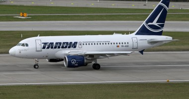 Stire din Social : Protestele de la TAROM continuă. Mai multe zboruri, anulate