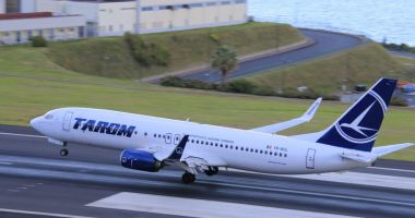 Stire din Eveniment : Compania TAROM renunţă la patru aeronave de tip A318. Două dintre acestea vor fi mutate în Spania