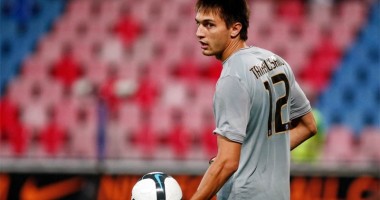Stire din Sport : Mihai Stoica / Este posibil ca înțelegerea cu Tătărușanu să nu fie prelungită