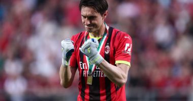 Stire din Sport : AC Milan și-a luat adio de la Ciprian Tătărușanu. Transferul este ca și făcut
