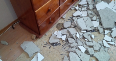 Tavan prăbușit peste bătrâni, într-un azil