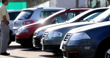 Stire din Social : Taxa auto de mediu ar putea intra în vigoare de la 1 ianuarie 2026. Șoferii cu mașini vechi, cei mai afectați