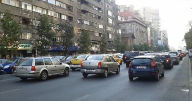 Stire din Social : Românii ar putea avea o taxă în plus. Costurile pe gospodărie ar exploda