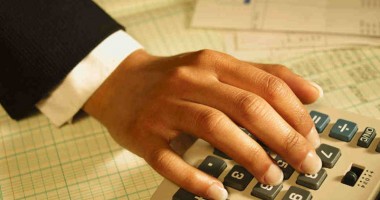 Stire din Social : 2.566 de lei, veniturile medii lunare ale familiilor din România