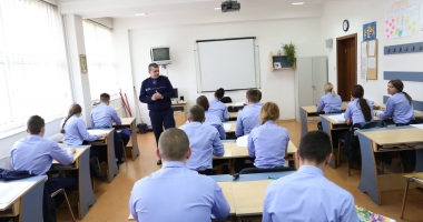 Stire din Eveniment : ADMITERE ÎN POLIȚIE / Anunț important pentru candidații din septembrie