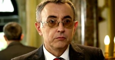 Stire din Cultură-Educație : Taxi în Constanța
