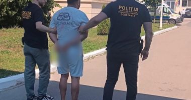Stire din Eveniment : Taximetrist constănțean, reținut pentru tenativă de viol. Victima ar fi fost chiar o clientă