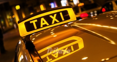 Stire din Eveniment : Taximetriștii din stațiunea Mamaia, "arși" la buzunar pentru nereguli