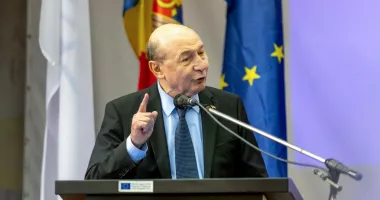 Stire din Politică-Administrație : Traian Băsescu: Statul trebuie să pregătească populația pentru posibile atacuri teroriste