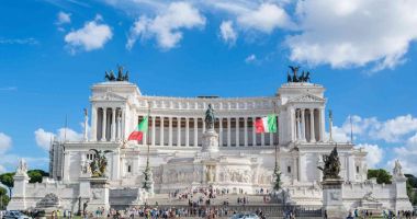Stire din Actualitate : Teama de euroscepticism a calmat amenințările Bruxellesului la adresa Romei